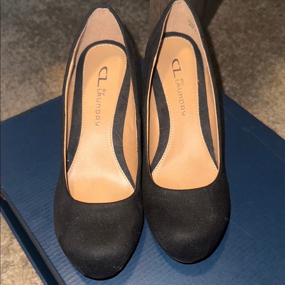 Chinese Laundry Women's Black Pumps